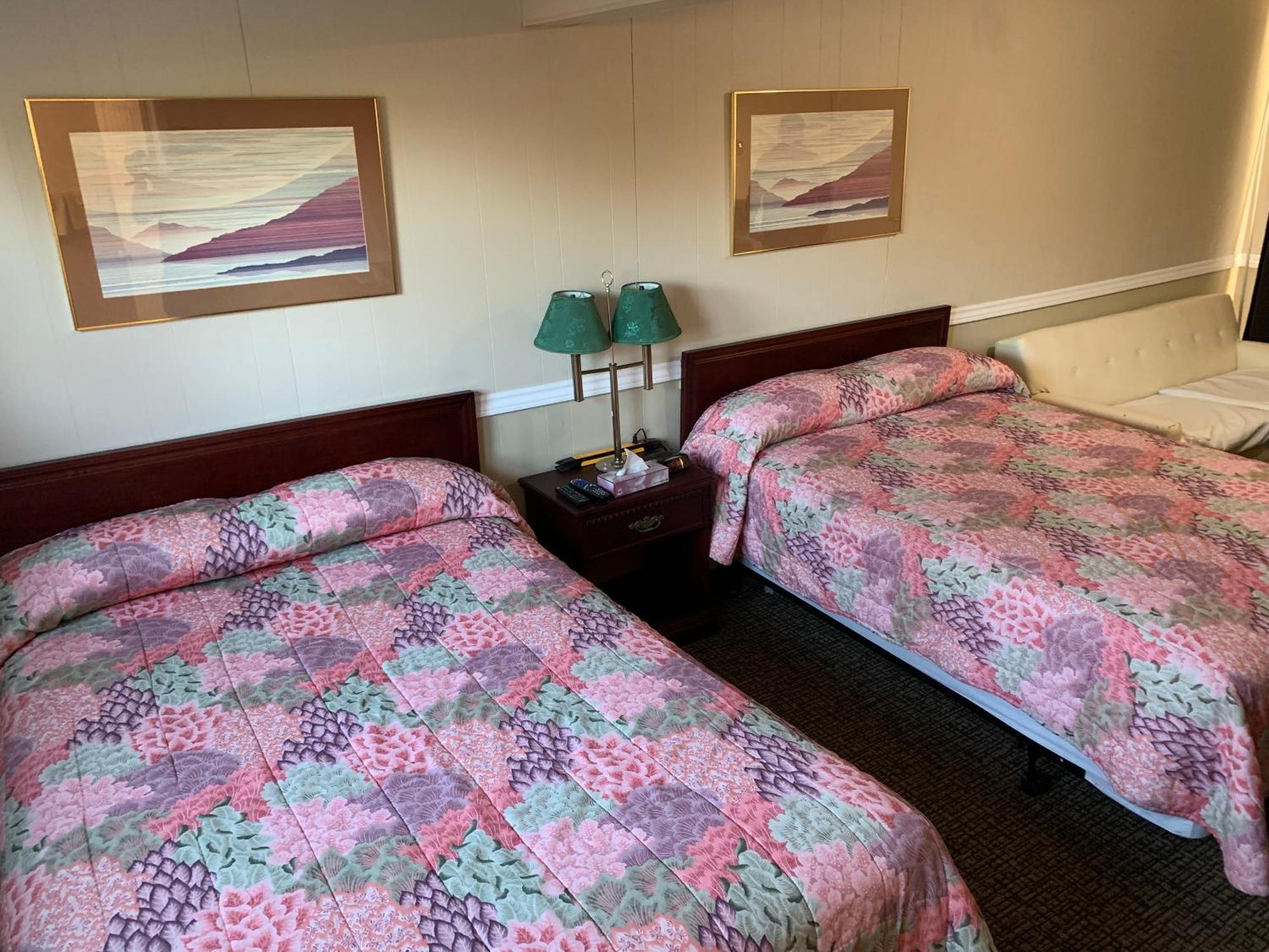 Twin Oaks Motel Orono Bagian luar foto