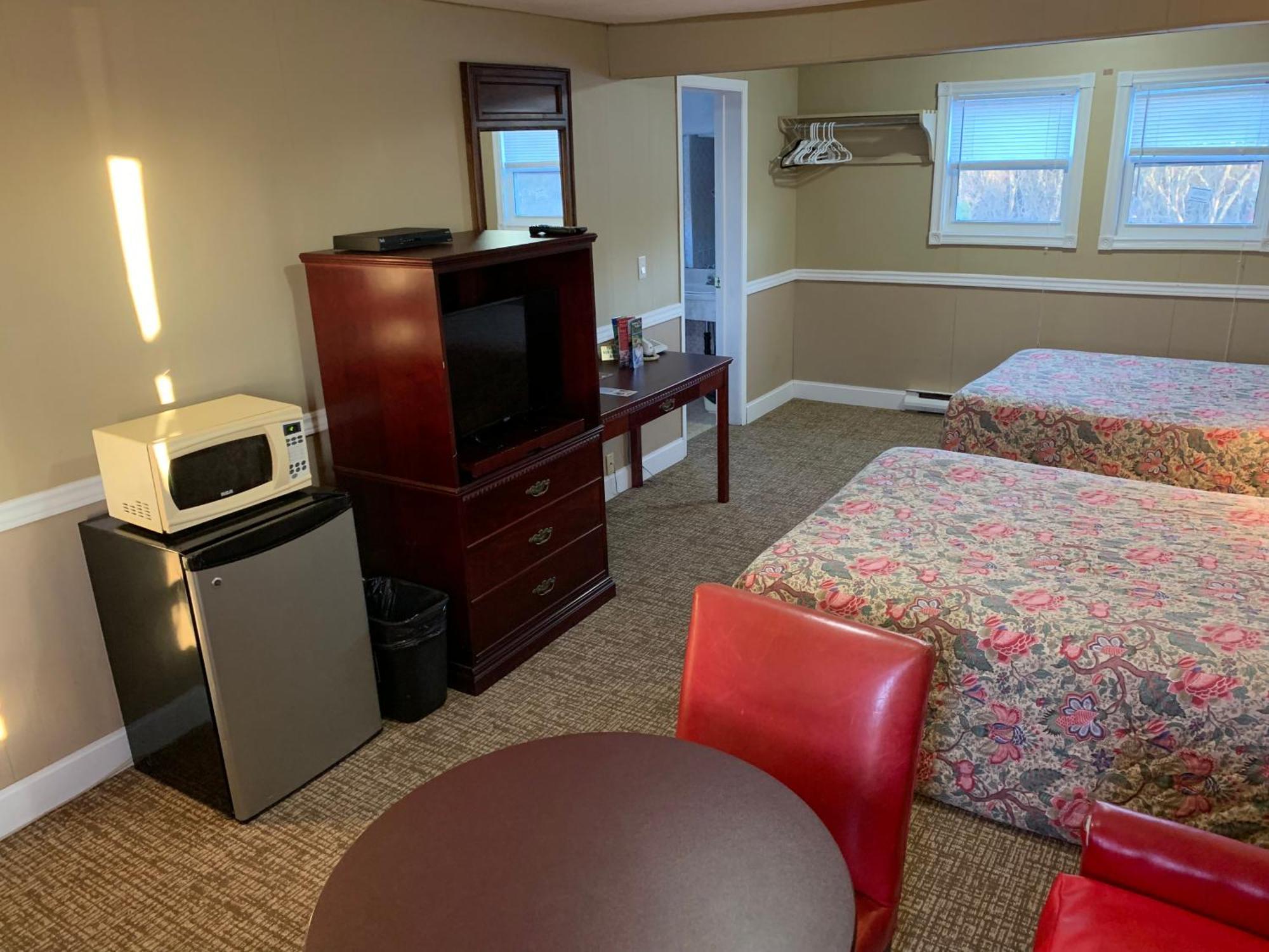 Twin Oaks Motel Orono Bagian luar foto